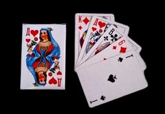 Карты игральные с пластиковым покрытием