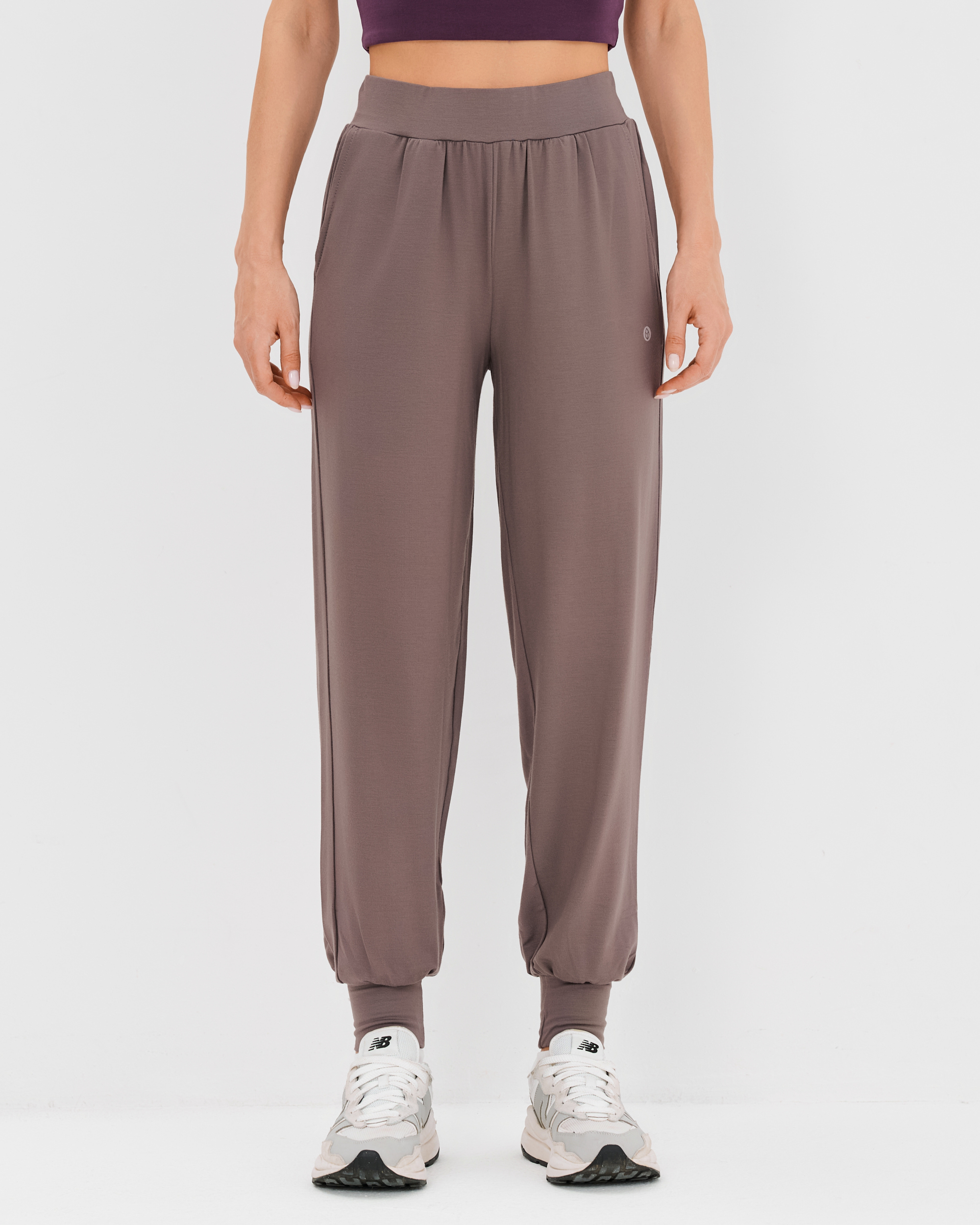 бежево-серый