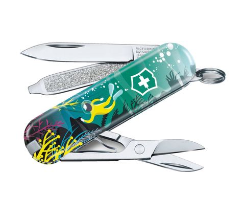 Складной нож-брелок Victorinox Classic Limited Edition 2020 Deep Dive (0.6223.L2006) - Wenger-Victorinox.Ru