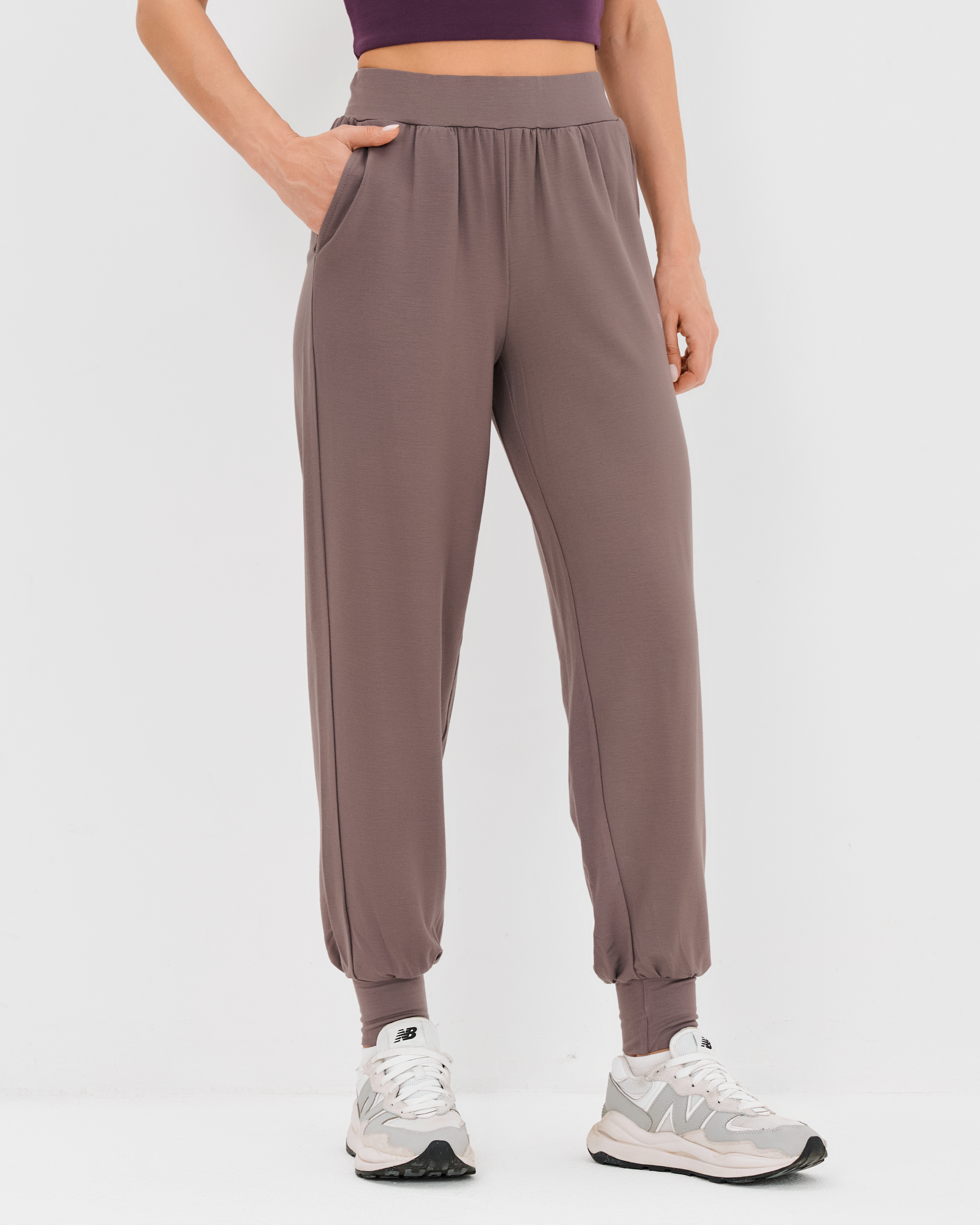 бежево-серый