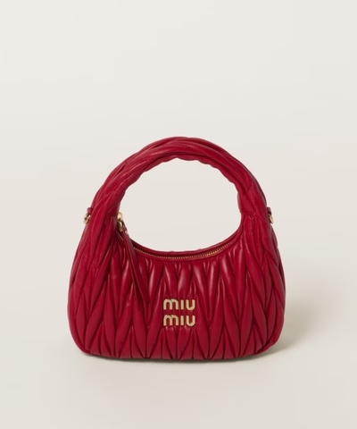 Сумка-хобо Miu Miu Wander matelassé nappa, красный