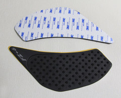 Боковая наклейка на бак мотоцикла Yamaha FZ6 2006-2010