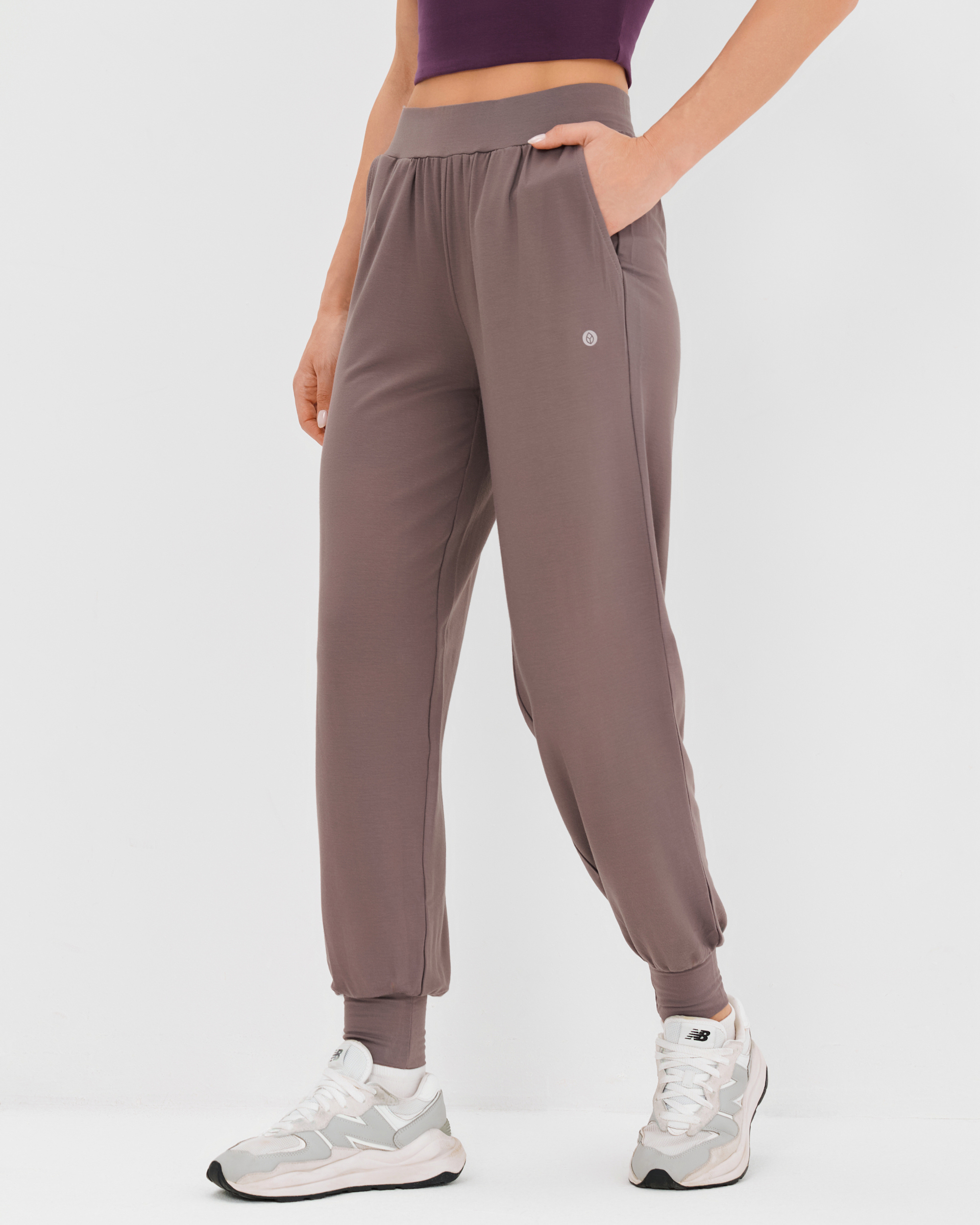 бежево-серый