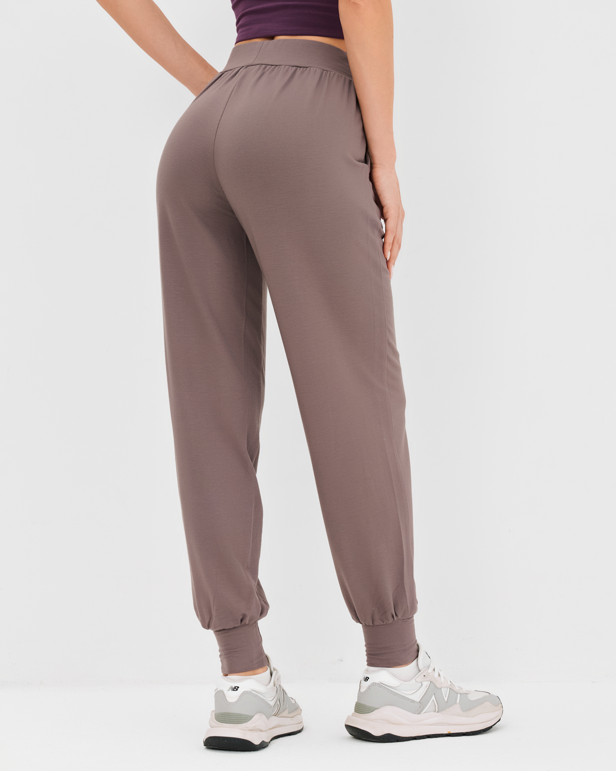 бежево-серый