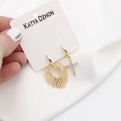 Серьги Katya Dzhon асимметрия крест и сердце