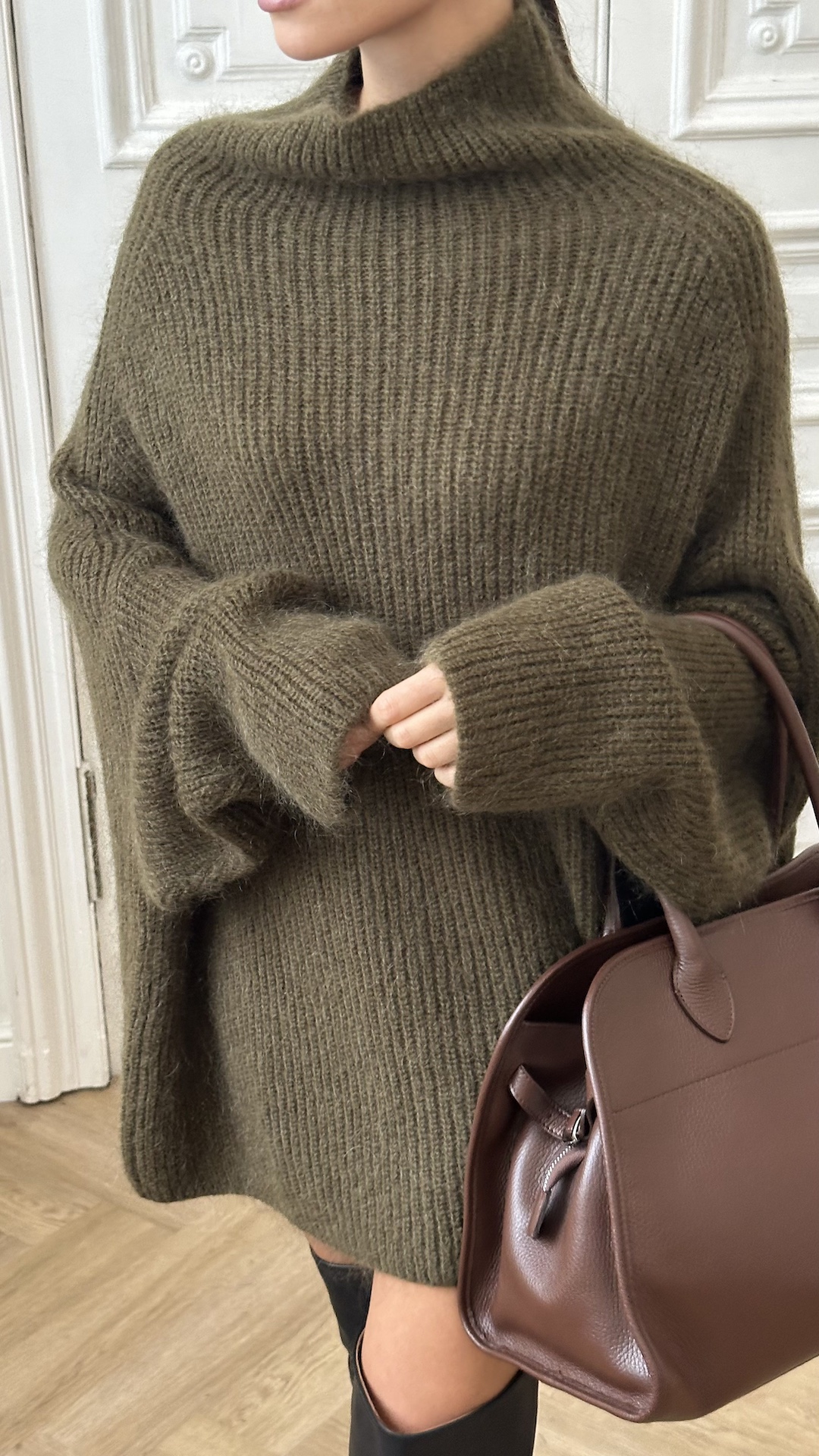 Вязаный свитер в стиле платья с объемными рукавами PREMIUM QUALITY