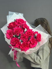 Букет из 11 французских малиновых роз (Эквадор 60 см)