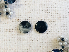 Пуговицы, 2 прокола, d 12мм