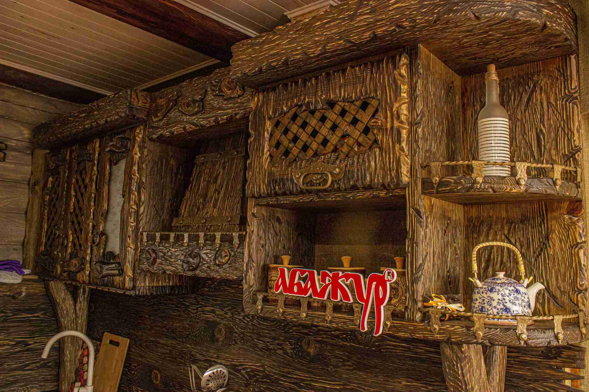 деревянная кухонная мебель под старину
