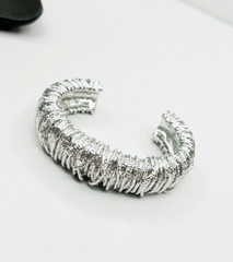 46032-massivnyj-razemnyj-braslet-niti-v-stile-ysl