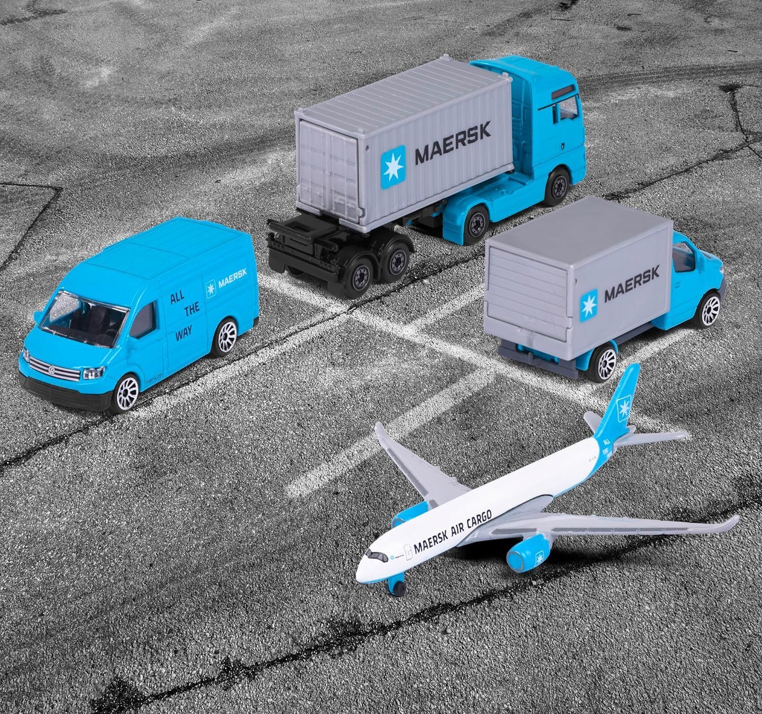 Машинка Majorette Logistic Maersk - Набор логистических машин 3шт. + самолет  MAERSK - Мэйджорет 212057290 купить в Москве | Доставка по России.