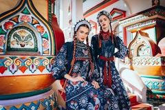 Fox and Swan. Kolomenskoye.