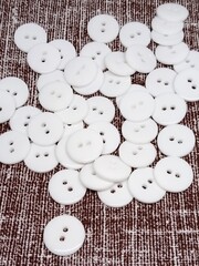 Пуговица 28L (18мм) 2 прокола, пластик, 1 шт