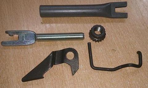 РЕМКОМПЛЕКТ ЗАДНЕГО БАРАБАНА ЛЕВОГО MATIZ GM