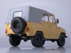 UAZ-469 beige 1:18 Start Scale Models (SSM)