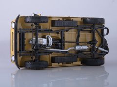 UAZ-469 beige 1:18 Start Scale Models (SSM)