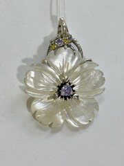 Мелисса (кулон из серебра)