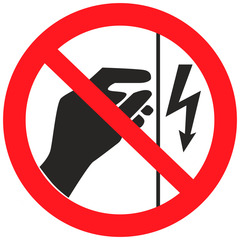 Р09 "Запрещается прикасаться. Корпус пол напряжением"