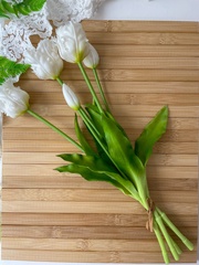 Тюльпаны силиконовые как настоящие, Волнистый край, качество ПРЕМИУМ, Белые, высота 40 см, букет 5 штук.