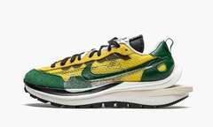 Nike VaporWaffle Sacai "Tour Yellow Stadium Green"