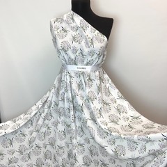 Ткань вискоза белая с цветами 3261