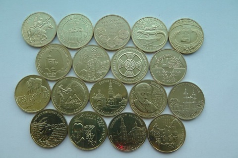 Набор из 18 монет номиналом 2 злотых. Годовой набор. 2009 год, Польша. UNC