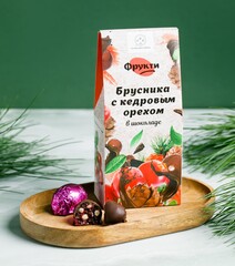 Фрукти "Брусника с кедровым орехом" / шоколад 72% / картон / 120 гр / Солнечная Сибирь