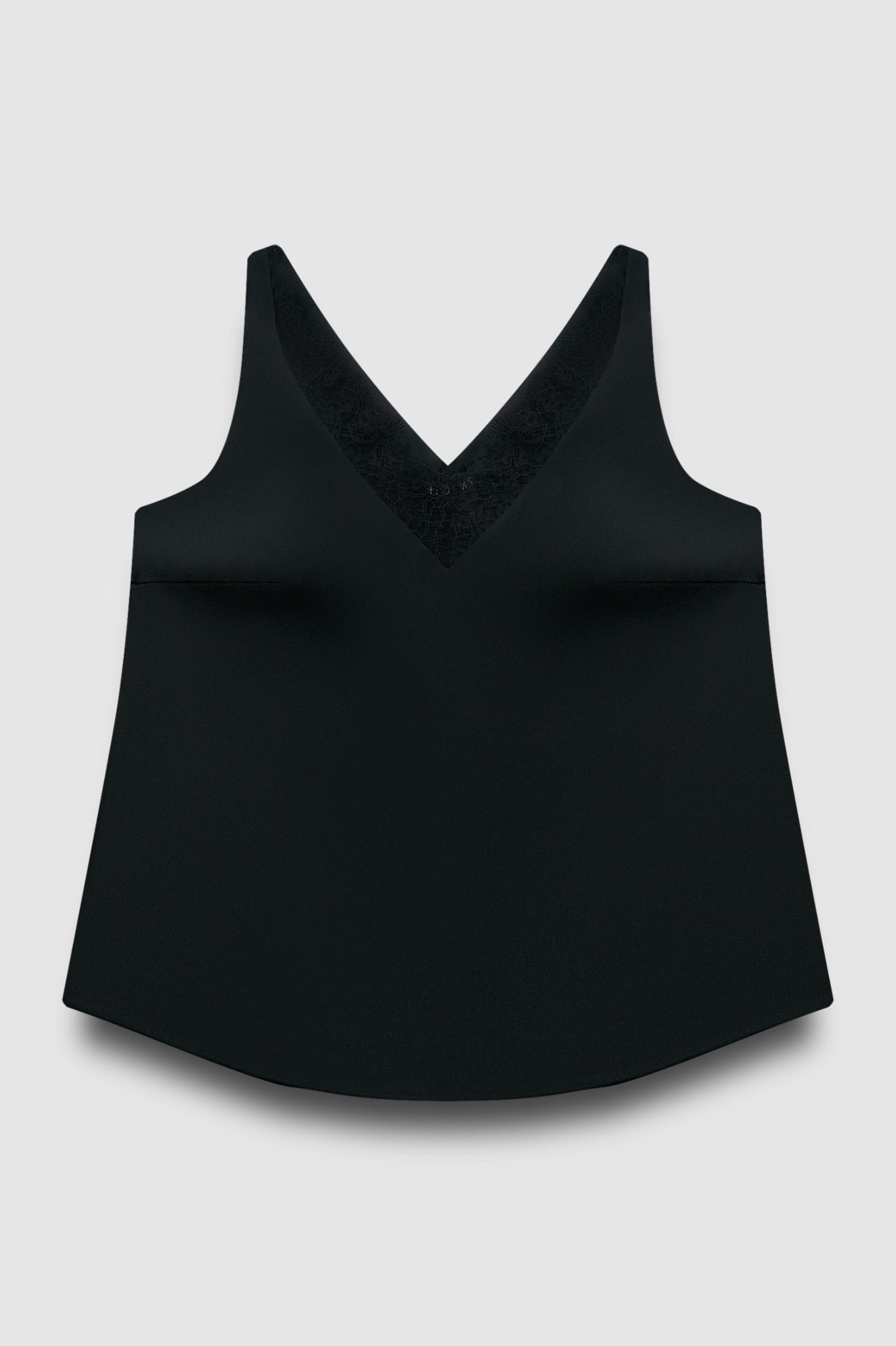 Топ двухслойный на широких бретелях с кружевом, черный
