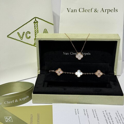 Подвеска Van Cleef & Arpels Alhambra