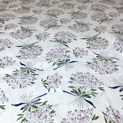 Ткань вискоза белая с цветами 3261
