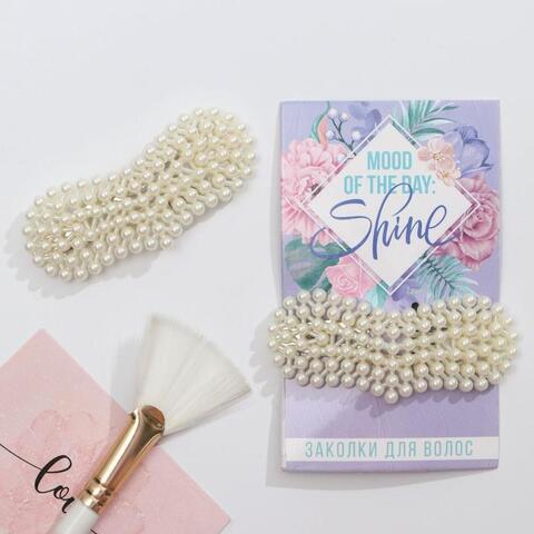 Заколка для волос на подложке Shine