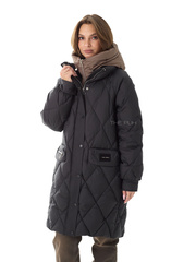 Удлиненный черный пуховик с контрастным капюшоном