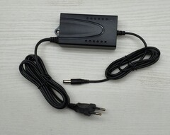 Сетевой адаптер 12V. 2А