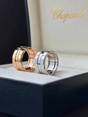 kolco-shirokoe-chopard-ice-cube-bez-kamnej-white-rose-vgold