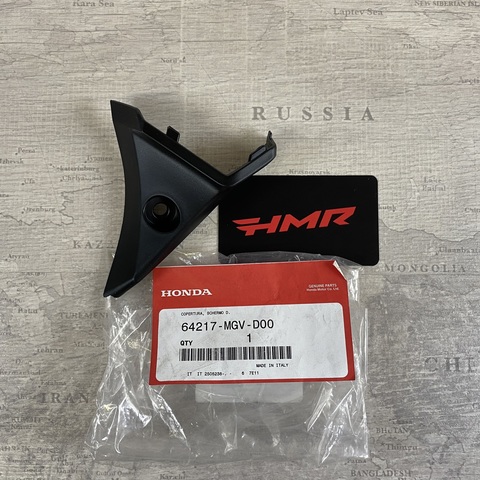 Honda Накладка стекла треугольник правая CBR 600 FA 64217-MGV-D00