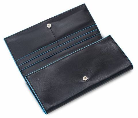 Кошелек женский Piquadro Blue Square PD3211B2/N чёрный натур.кожа