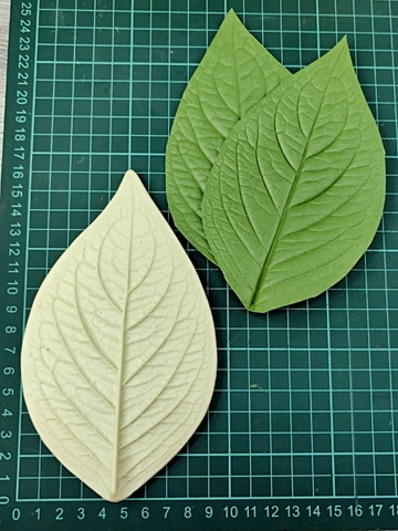 Молд лист гортензии 16х9,4см