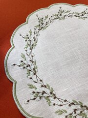 Большая декоративная салфетка-подтарельник с вышивкой