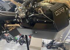 Пластиковая защита KTZ для мотоцикла BRZ S8 PR 300 (4T ZS172FMM-5, б.вал) 2024