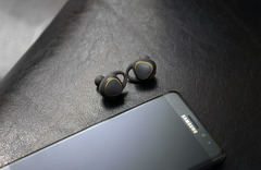 Наушники Samsung  Gear IconX