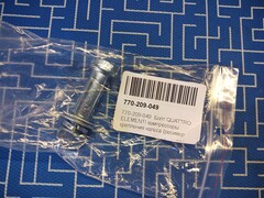 Болт QUATTRO ELEMENTI компрессоры крепления колеса (ресивер 16-50л),кроме Torre (770-209-049)