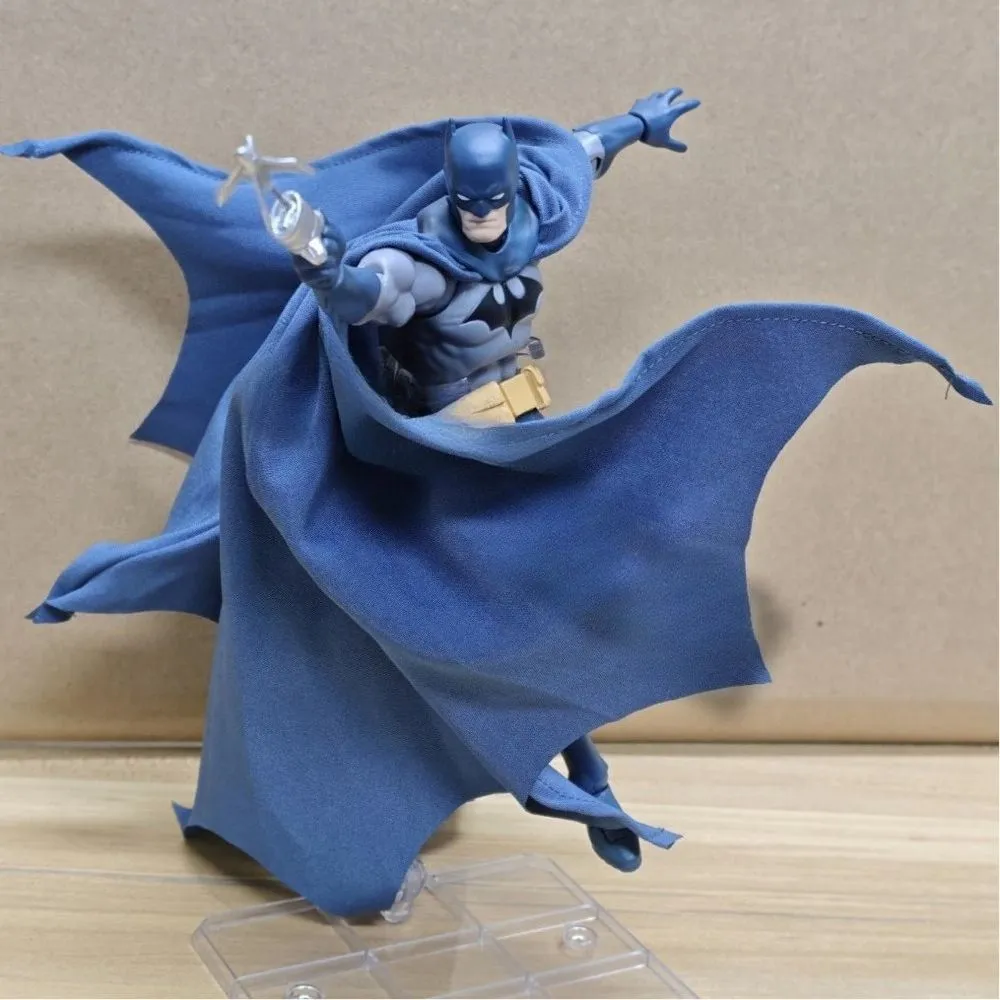 Фигурка Бэтмен из комикса Бэтмен Тихо