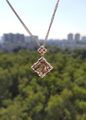 Кулон 