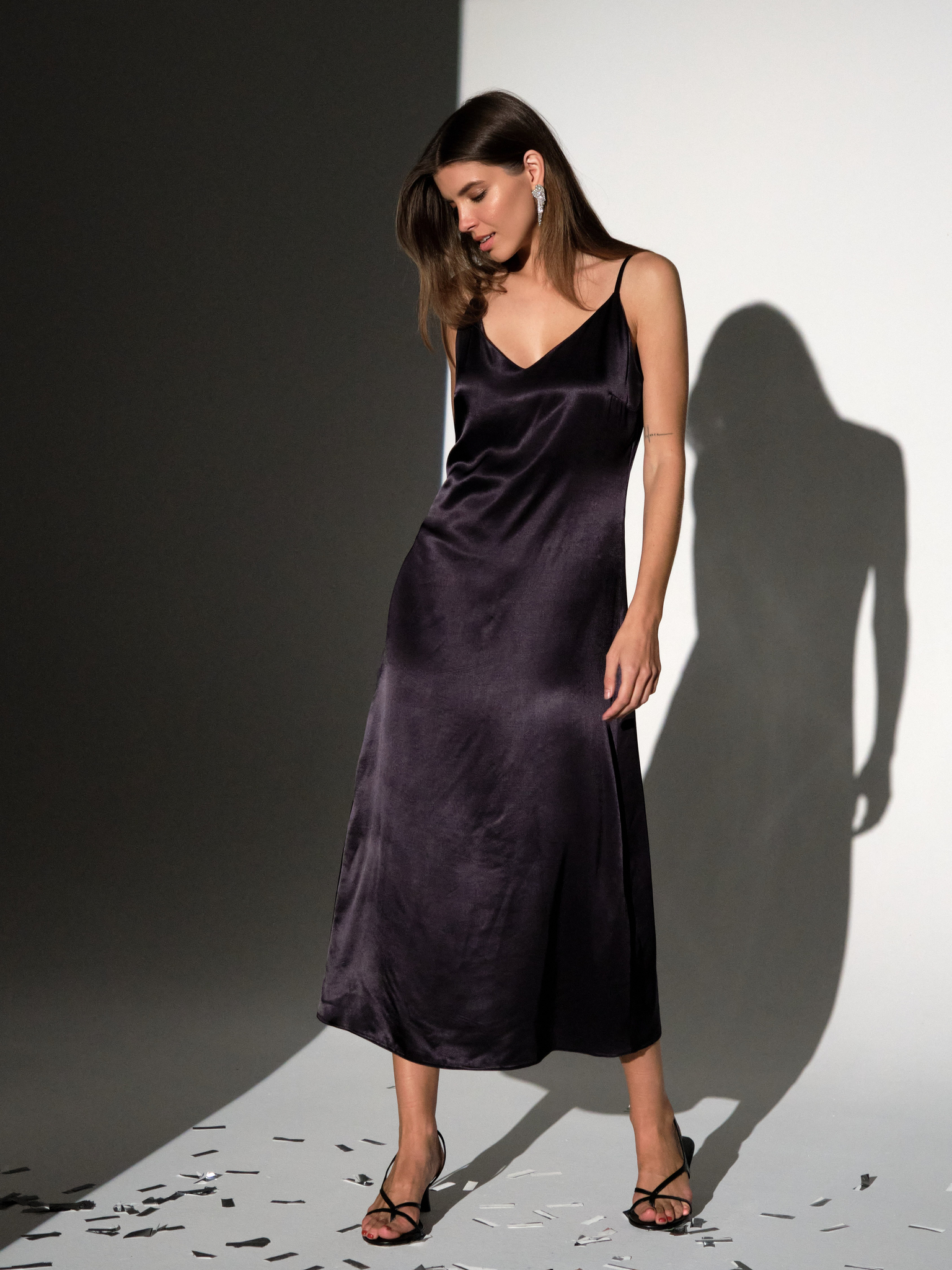 Платье-комбинация в чернильном цвете