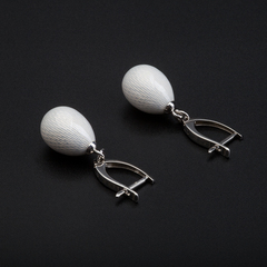 Серьги - подвески. Белый опал. Эмаль