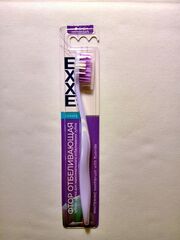 Зубная щётка "Exxe Фтор Отбеливающая", мягкая жесткость, цвет светло-сиреневый с белыми вставками
