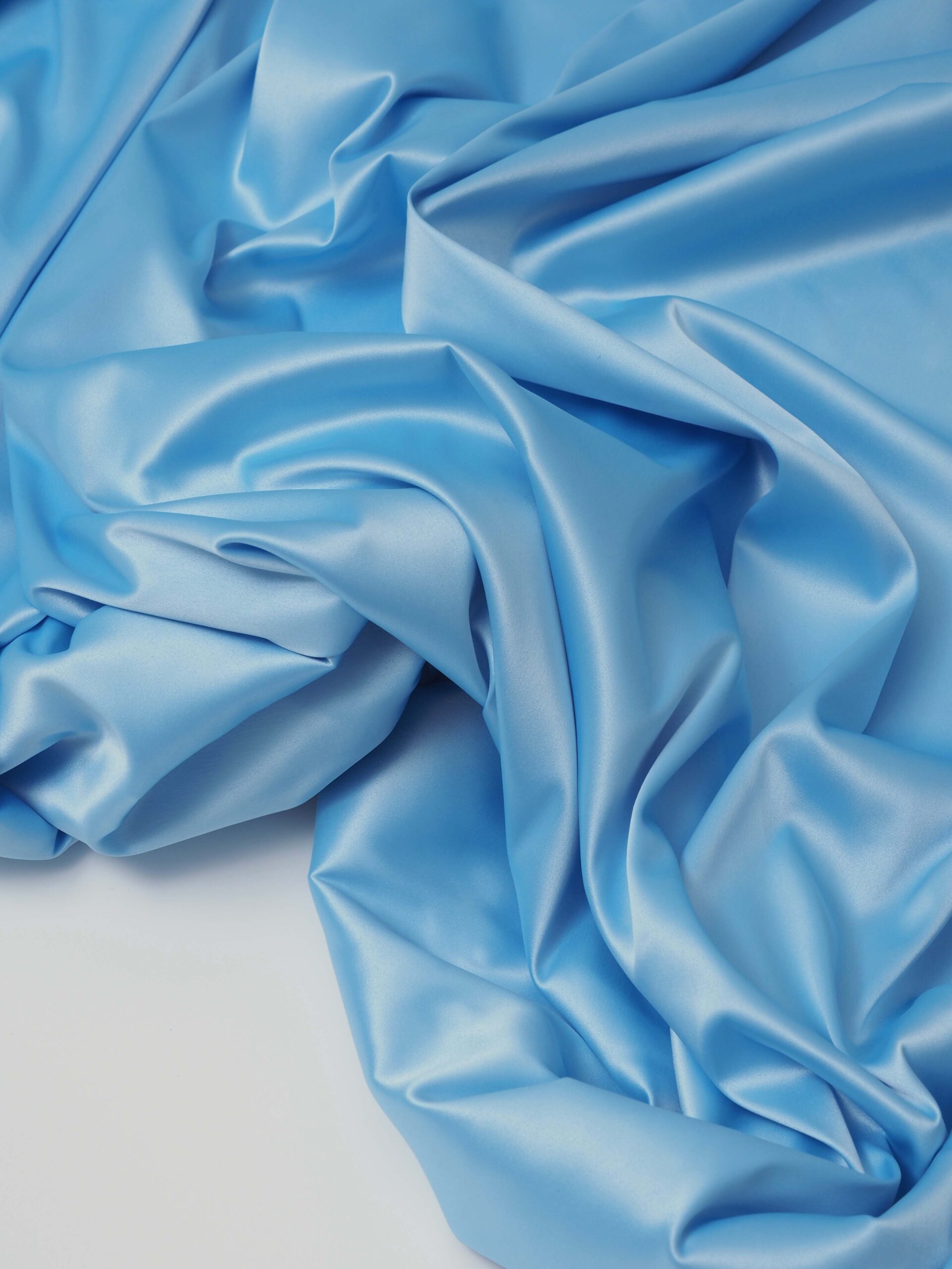 Атлас стрейч небесно-голубой глянцевый метражом