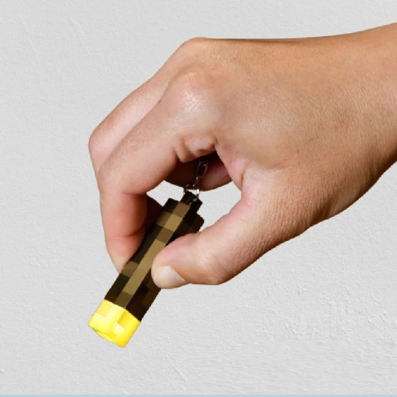 Брелок Майнкрафт Факел с подсветкой