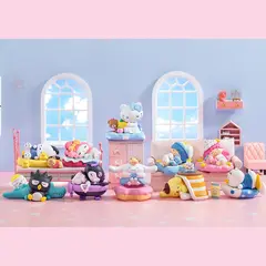 Случайная фигурка POP MART Hello Kitty: Fall a Sleep