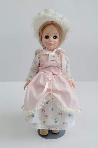 Коллекционная винтажная кукла Effanbee. Из серии «Пастушка» (США, 1975)